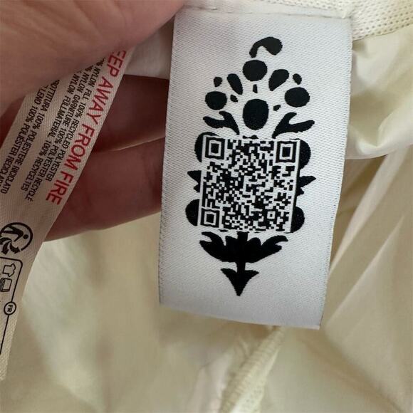 FP Movement x Hatch Puffer Jacket Women Maternity Sz Medium Ivory NEW $248 - Picture 13 of 16